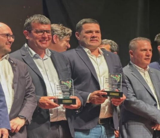 Itajaí recebe Selo Município Inovador Catarinense e se consolida como polo de inovação em SC