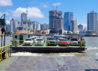 Nova tarifa do ferry boat entre Itajaí e Navegantes entra em vigor