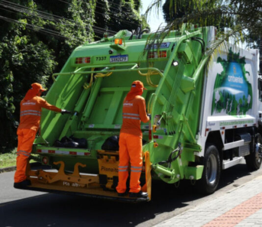 Carnês da Tarifa de Coleta de Lixo começaram a ser entregues em Itajaí