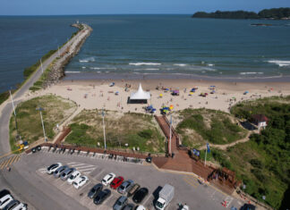 Praia dos Molhes do Atalaia recebe programação de educação ambiental aberta ao público