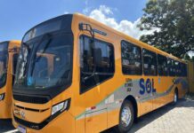 Itajaí recebe três novos ônibus para reforçar transporte coletivo