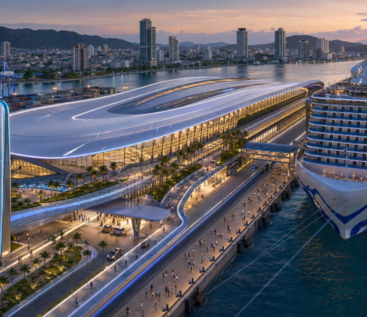 Itajaí Projeta Futuro no Turismo Marítimo em Evento Internacional de Cruzeiros