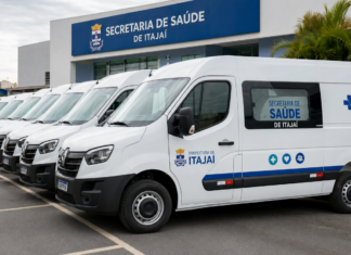 Saúde de Itajaí Impulsiona Atendimento com Nova Frota para Transporte de Pacientes