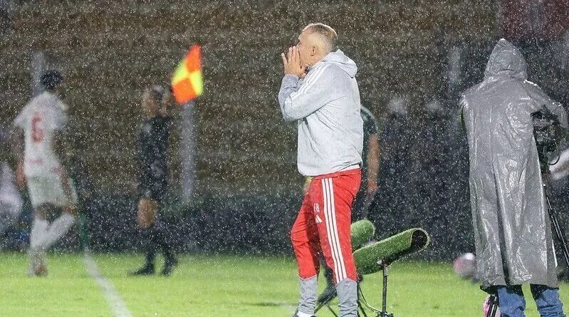 Baptista diz que arbitragem prejudicou o Internacional contra o Fluminense