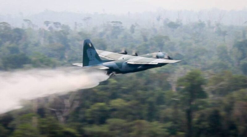 FAB envia dois aviões para combater incêndio no Amazonas; veja como funciona o combate aéreo