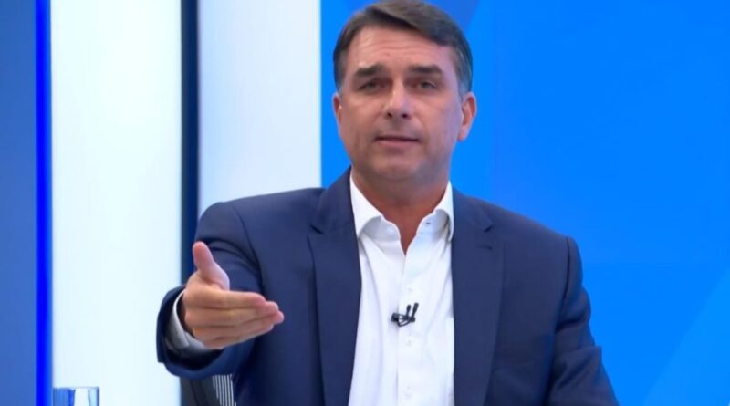 Flávio não vai ao debate da Band? O que se sabe sobre a participação do candidato do PL