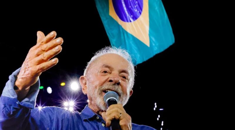 Lula encerra campanha com atos no Rio de Janeiro e em São Paulo
