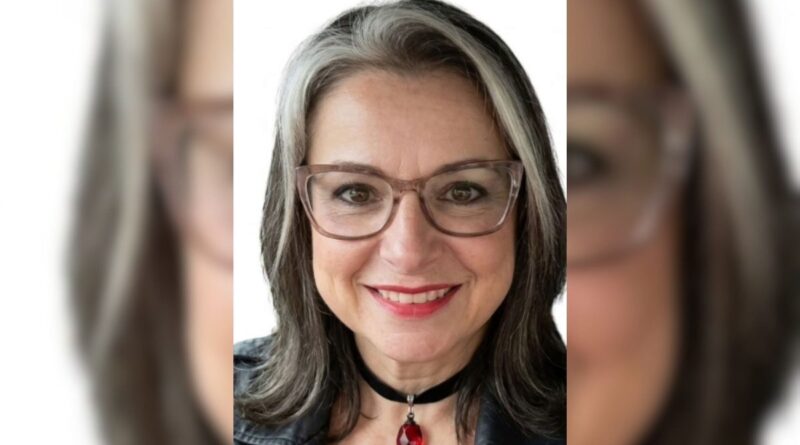 Professora de 38 anos morre após sofrer grave acidente com caminhão parado em SC: ‘Amor com nossos pequenos’